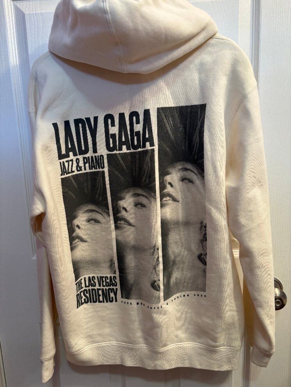 Official Lady Gaga "Jazz & Piano" 2023 Las Vegas Residency hoodie Unisex Size M
